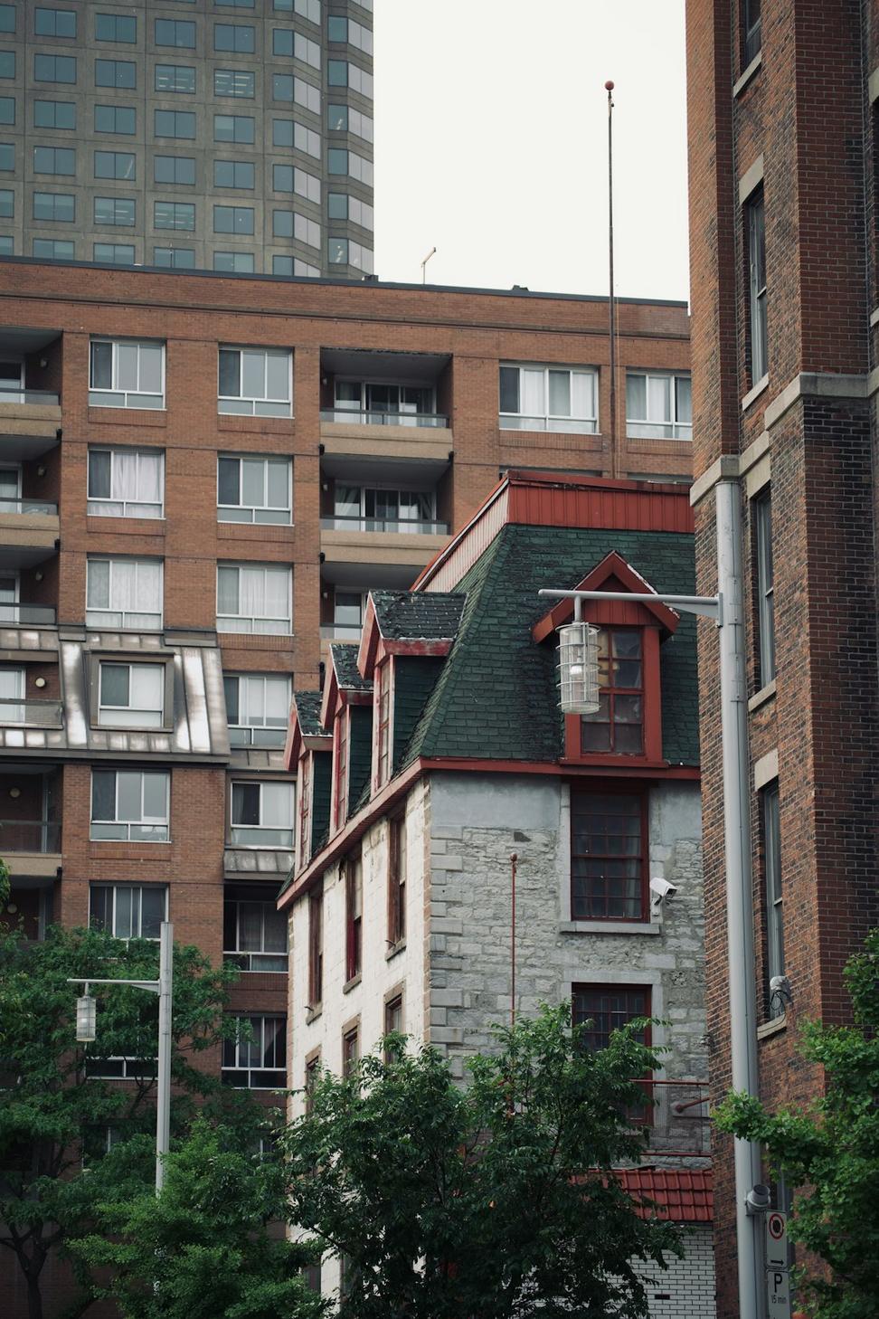Row houses restoration