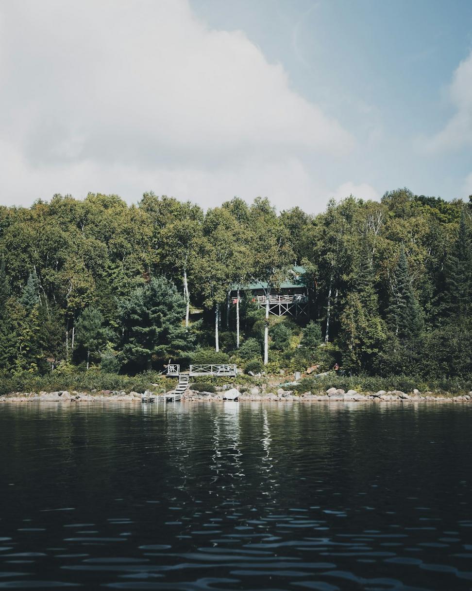 Lakefront residence