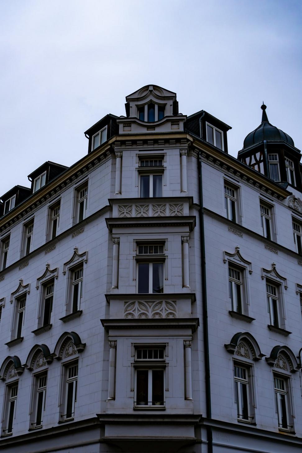 Bank building restoration